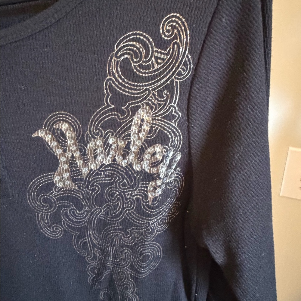 Harley-Davidson Black Henley Top with Silver Paisley Graphic - Picture 2 of 4